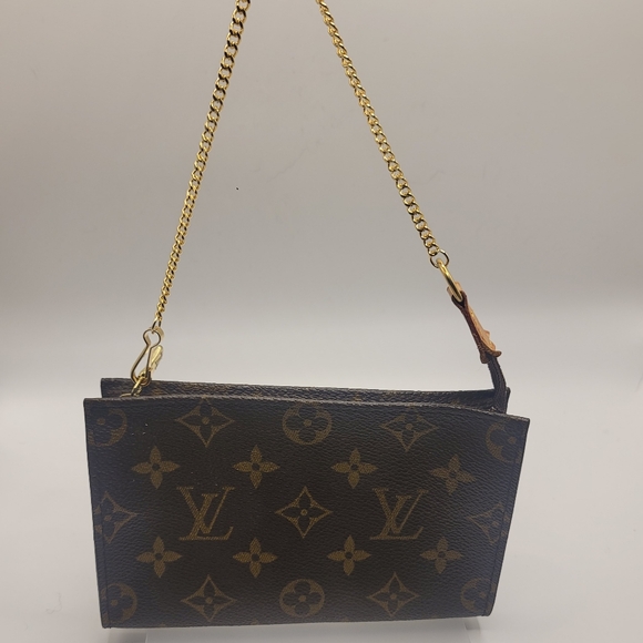 Louis Vuitton Monogram Marais Bucket Pochette - Picture 5 of 15